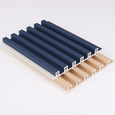 Qualità Bordi compositi di plastica di legno scanalati di Decking del PVC 8mm Fabbrica